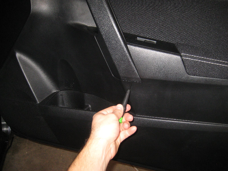 2014-2018-Toyota-Corolla-Interior-Door-Panel-Removal-Guide-009