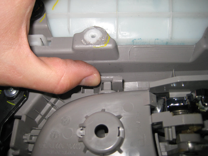 2014-2018-Toyota-Corolla-Interior-Door-Panel-Removal-Guide-022
