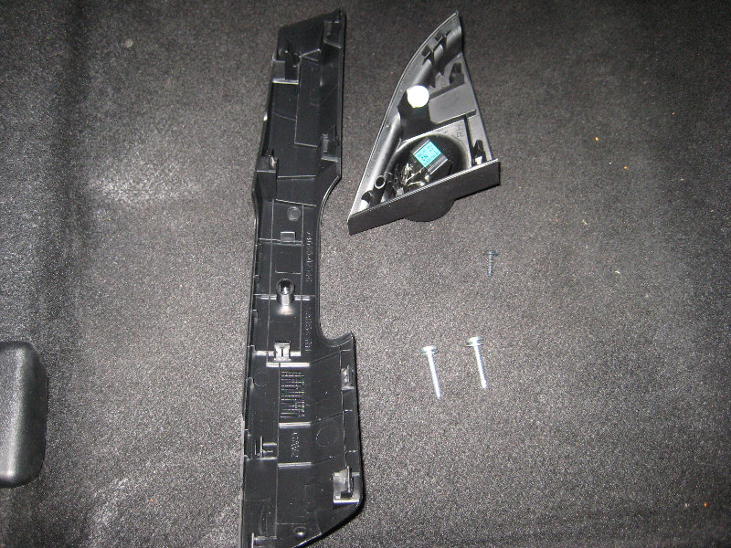 2014-2018-Toyota-Corolla-Interior-Door-Panel-Removal-Guide-036