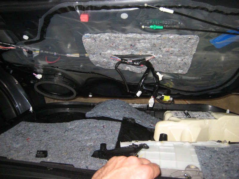 2014-2018-Toyota-Corolla-Interior-Door-Panel-Removal-Guide-038