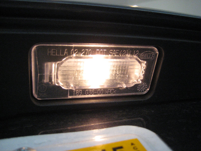 toyota corolla number plate lights
