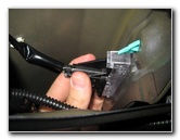 2014-2018-Toyota-Corolla-License-Plate-Light-Bulbs-Replacement-Guide-018