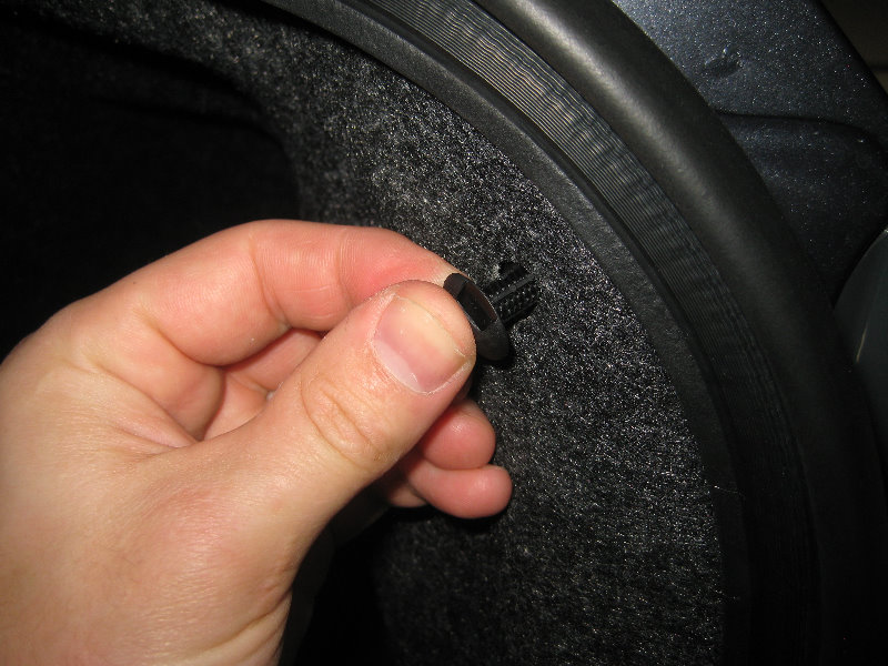 2014-2018-Toyota-Corolla-Tail-Light-Bulbs-Replacement-Guide-020