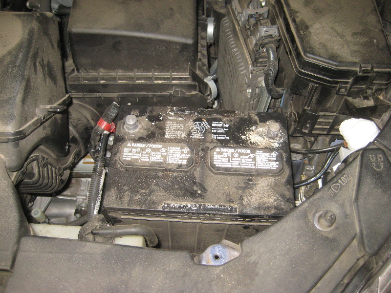 2014-2018-Toyota-Highlander-12V-Automotive-Battery-Replacement-Guide-015