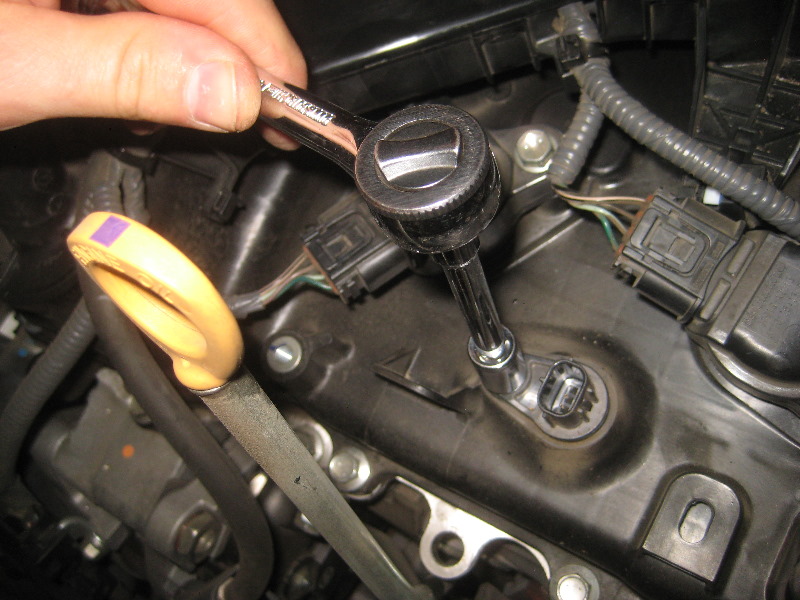 2014-2018-Toyota-Camshaft-Position-Sensor-Replacement-Guide-019