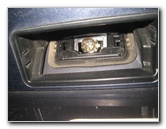 2014-2018-Toyota-Highlander-License-Plate-Light-Bulbs-Replacement-Guide-008