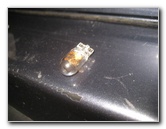 2014-2018-Toyota-Highlander-License-Plate-Light-Bulbs-Replacement-Guide-009