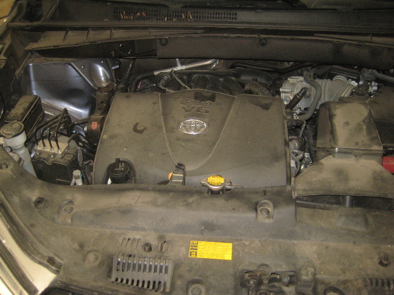 2014-2018-Toyota-Highlander-Mass-Airflow-Sensor-Replacement-Guide-001