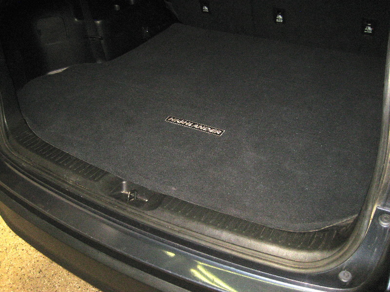2014-2018-Toyota-Highlander-Spare-Tire-Lowering-Guide-002