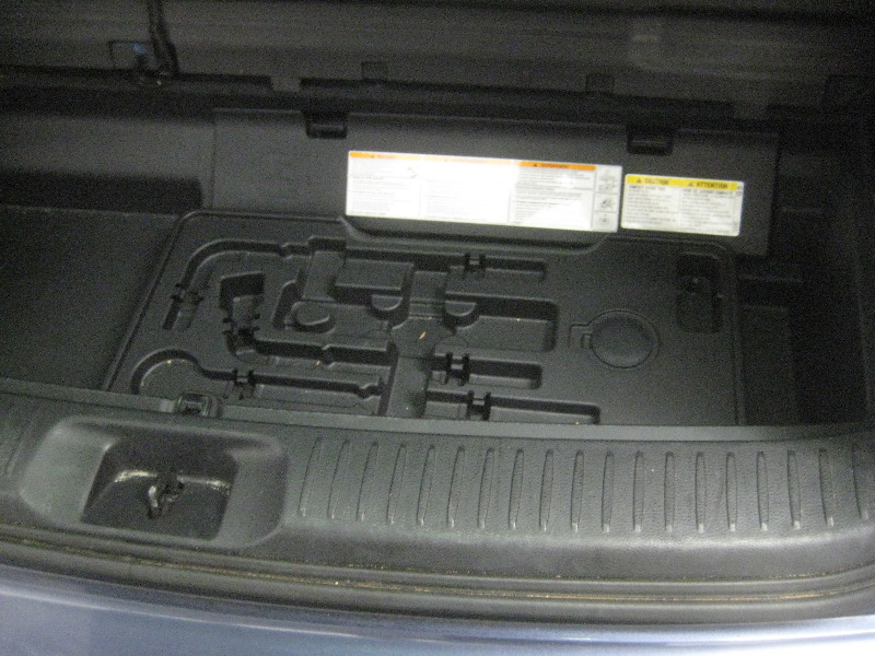 2014-2018-Toyota-Highlander-Spare-Tire-Lowering-Guide-003