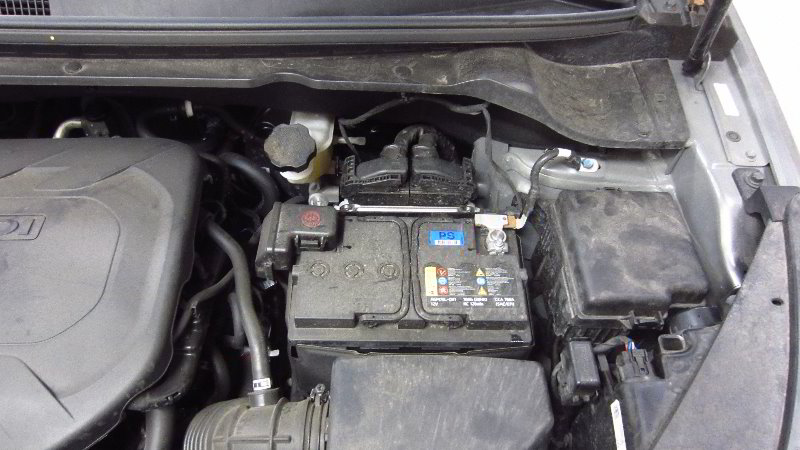 2014-2019-Kia-Soul-12V-Automotive-Battery-Replacement-Guide-002