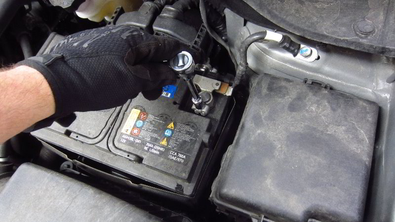 2014-2019-Kia-Soul-12V-Automotive-Battery-Replacement-Guide-003