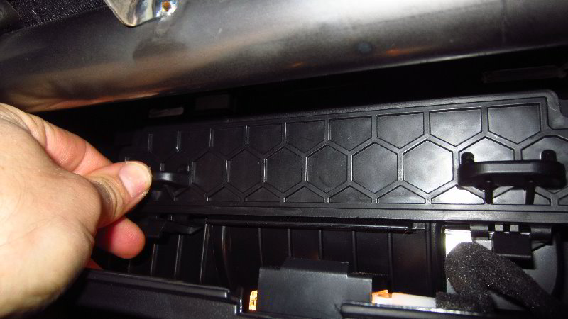 2014-2019-Kia-Soul-Cabin-Air-Filter-Replacement-Guide-030