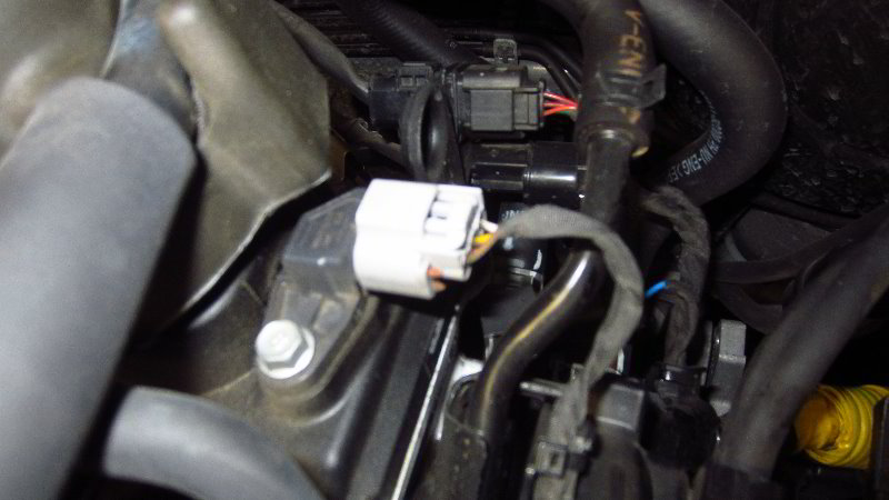 2014-2019-Kia-Soul-Camshaft-Position-Sensors-Replacement-Guide-007