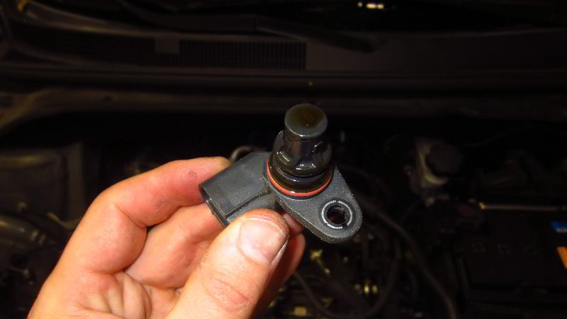 2014-2019-Kia-Soul-Camshaft-Position-Sensors-Replacement-Guide-017