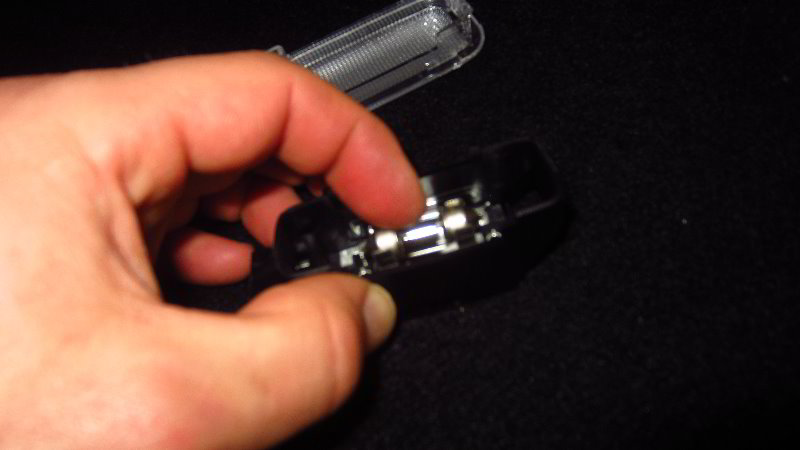 2014-2019-Kia-Soul-Cargo-Area-Light-Bulb-Replacement-Guide-010