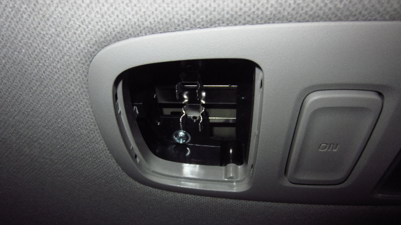 2014-2019-Kia-Soul-Dome-Light-Bulbs-Replacement-Guide-010