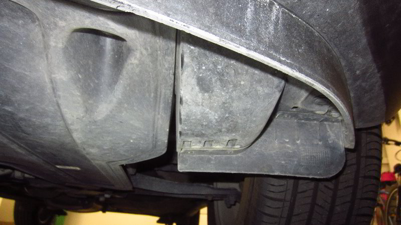 2014-2019-Kia-Soul-Fog-Light-Bulbs-Replacement-Guide-002