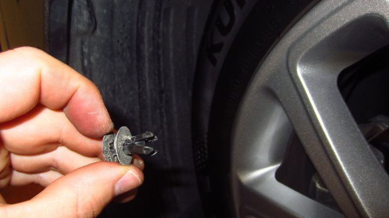 2014-2019-Kia-Soul-Fog-Light-Bulbs-Replacement-Guide-014