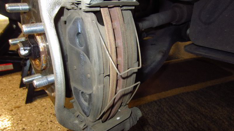 2014-2019-Kia-Soul-Front-Brake-Pads-Replacement-Guide-016