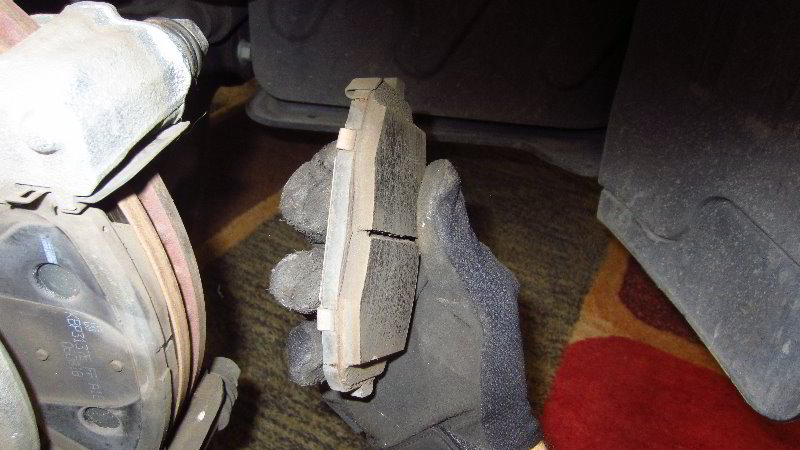 2014-2019-Kia-Soul-Front-Brake-Pads-Replacement-Guide-020