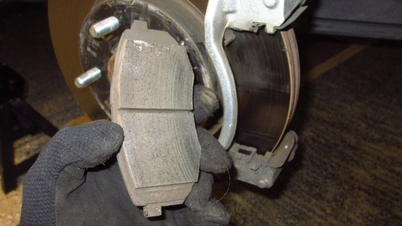2014-2019-Kia-Soul-Front-Brake-Pads-Replacement-Guide-022
