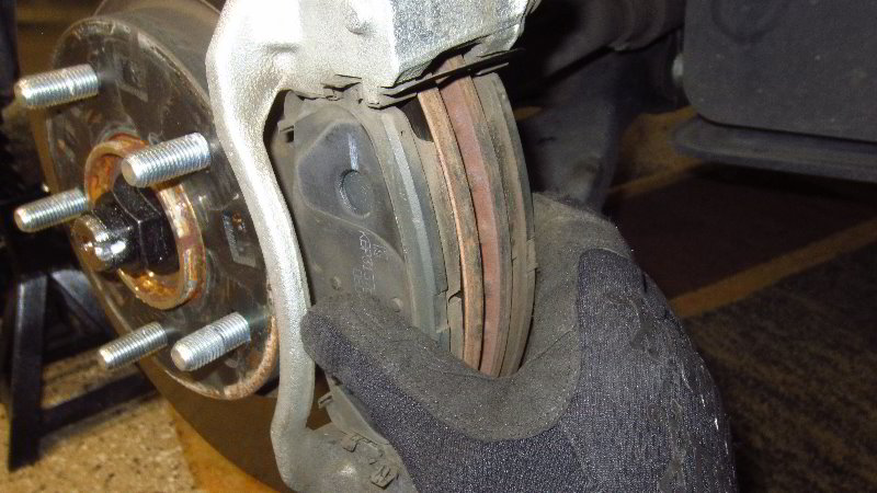 2014-2019-Kia-Soul-Front-Brake-Pads-Replacement-Guide-033