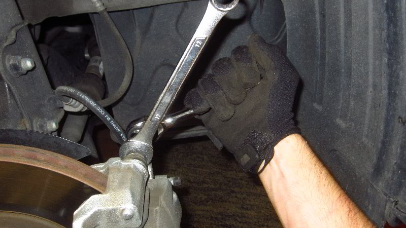 2014-2019-Kia-Soul-Front-Brake-Pads-Replacement-Guide-040