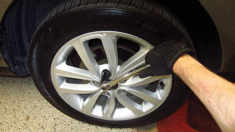 2014-2019-Kia-Soul-Front-Brake-Pads-Replacement-Guide-047