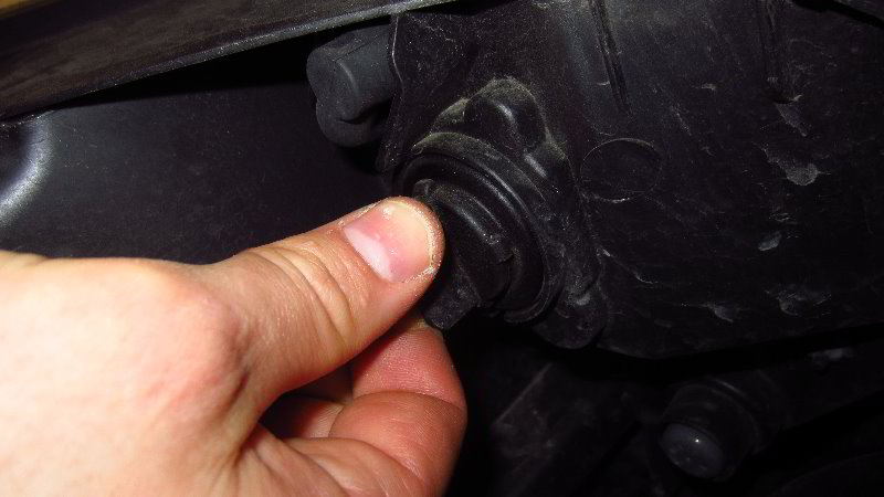 2014-2019-Kia-Soul-Headlight-Bulbs-Replacement-Guide-023