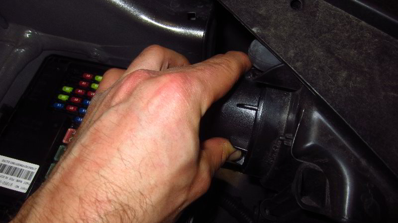 2014-2019-Kia-Soul-Headlight-Bulbs-Replacement-Guide-030