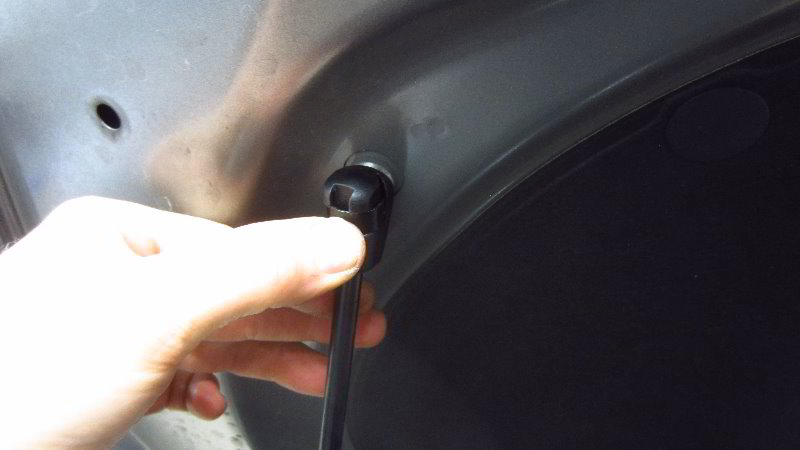 2014-2019-Kia-Soul-Hood-Lift-Support-Struts-Replacement-Guide-010