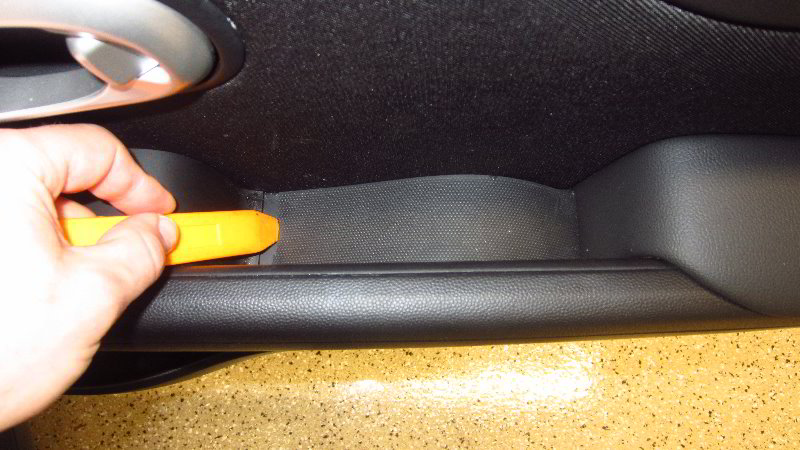 2014-2019-Kia-Soul-Interior-Door-Panel-Removal-Guide-004