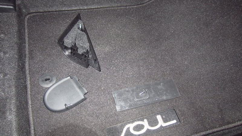 2014-2019-Kia-Soul-Interior-Door-Panel-Removal-Guide-014