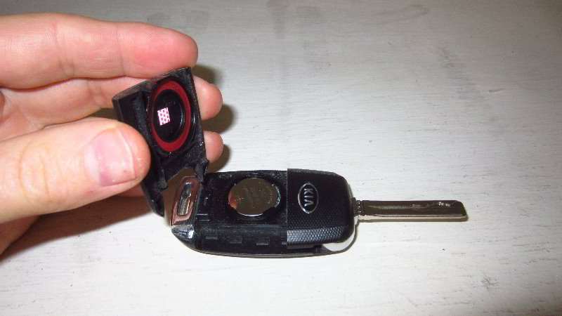 2014-2019-Kia-Soul-Key-Fob-Battery-Replacement-Guide-015