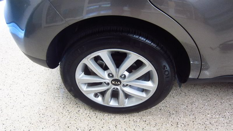 2014-2019-Kia-Soul-Rear-Brake-Pads-Replacement-Guide-001