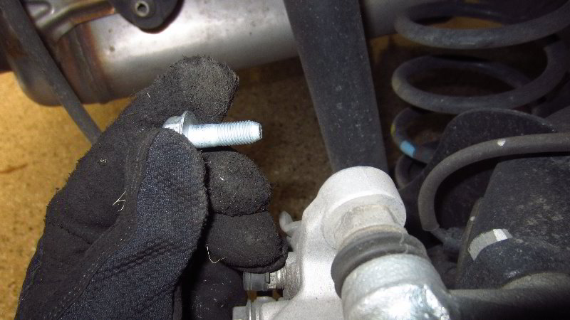 2014-2019-Kia-Soul-Rear-Brake-Pads-Replacement-Guide-010