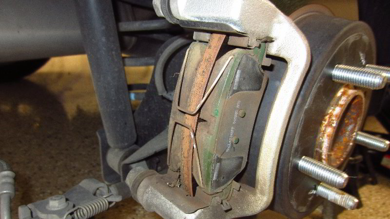 2014-2019-Kia-Soul-Rear-Brake-Pads-Replacement-Guide-014