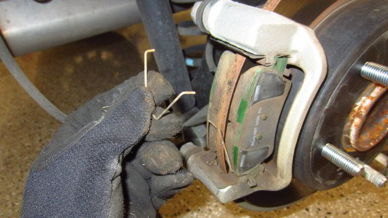 2014-2019-Kia-Soul-Rear-Brake-Pads-Replacement-Guide-015