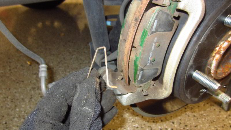 2014-2019-Kia-Soul-Rear-Brake-Pads-Replacement-Guide-016