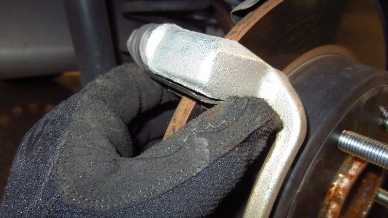 2014-2019-Kia-Soul-Rear-Brake-Pads-Replacement-Guide-020