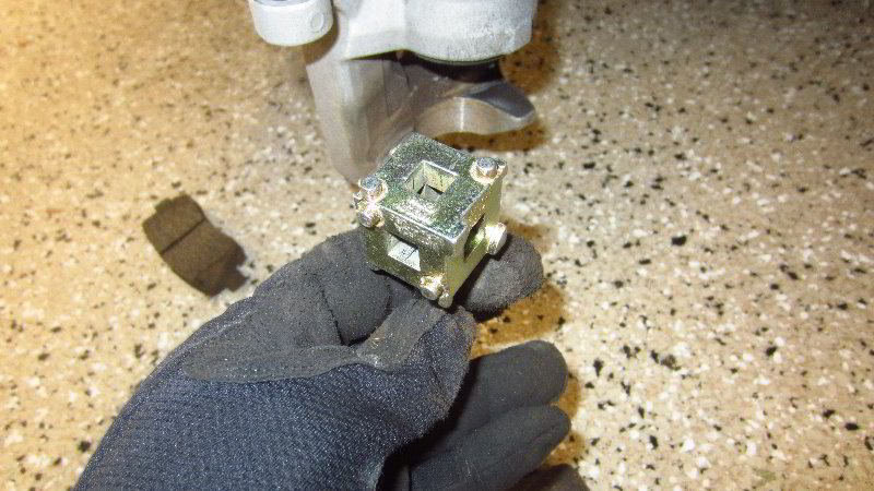 2014-2019-Kia-Soul-Rear-Brake-Pads-Replacement-Guide-023