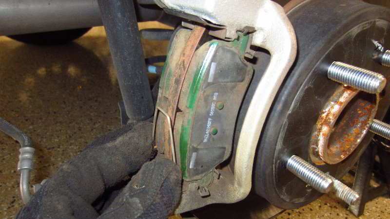 2014-2019-Kia-Soul-Rear-Brake-Pads-Replacement-Guide-031