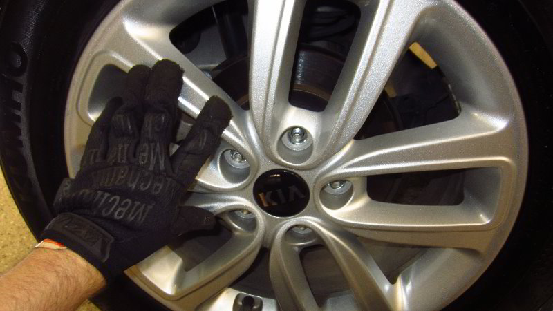 2014-2019-Kia-Soul-Rear-Brake-Pads-Replacement-Guide-043