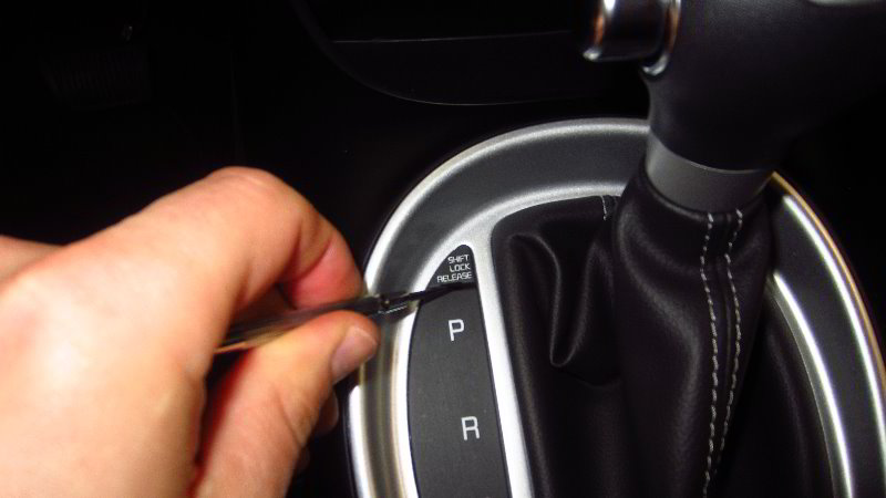 2014-2019-Kia-Soul-Shift-Lock-Release-Guide-003