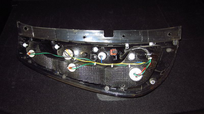 2014-2019-Kia-Soul-Tail-Light-Bulbs-Replacement-Guide-015