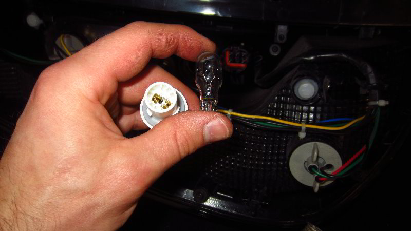 2014-2019-Kia-Soul-Tail-Light-Bulbs-Replacement-Guide-022