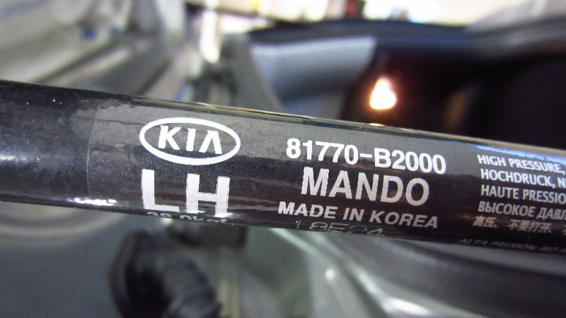 2014-2019-Kia-Soul-Tailgate-Lift-Support-Struts-Replacement-Guide-008