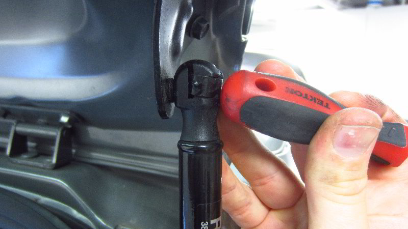 2014-2019-Kia-Soul-Tailgate-Lift-Support-Struts-Replacement-Guide-010