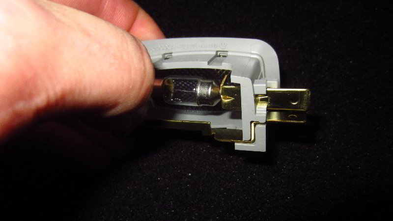 2014-2019-Kia-Soul-Vanity-Mirror-Light-Bulb-Replacement-Guide-008